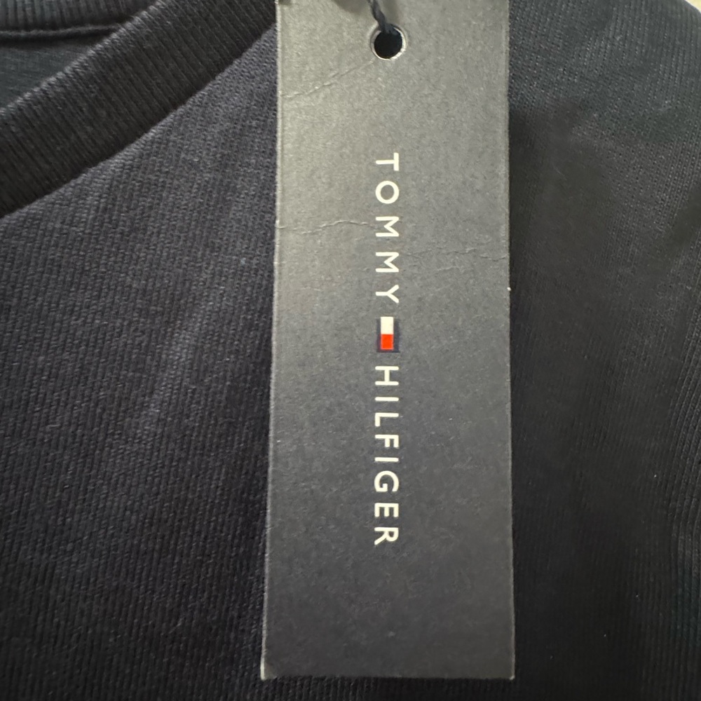 Tommy Hilfiger Women Classic Black Crewneck T-shirt